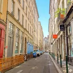 아파트 Atypique Et Cosy De Et Quais Du Rhone