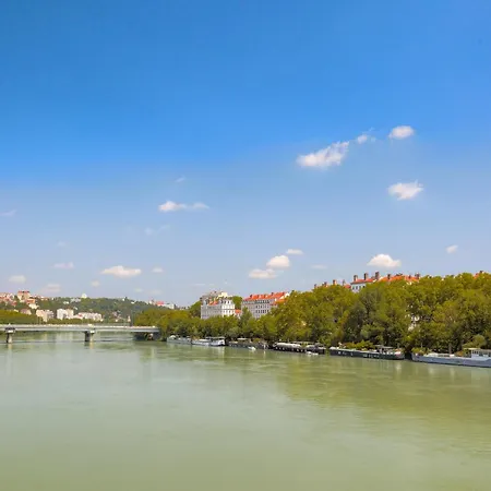 Atypique Et Cosy De Et Quais Du Rhône *