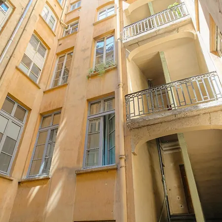 Appartement Atypique Et Cosy De Et Quais Du Rhône